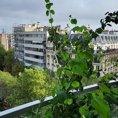 150m2 And A 45m2 Terrace At 8th Floor With Air Conditioning