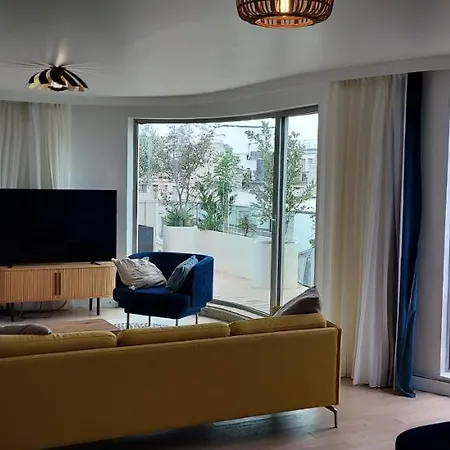 150m2 And A 45m2 Terrace At 8th Floor With Air Conditioning Apartment Paris