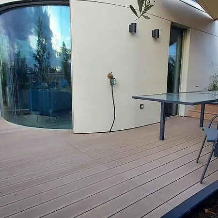 150m2 And A 45m2 Terrace At 8th Floor With Air Conditioning